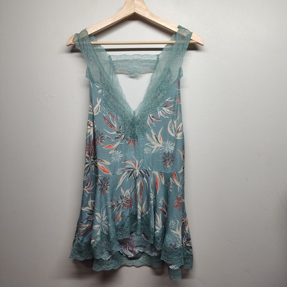 Fee People Intimately Tank Top Women Size M Blue Floral Lace Romantic Feminine